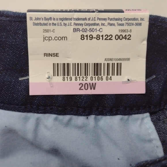 St John's Bay Women's mid-rise Bermuda Short - Picture 7 of 10